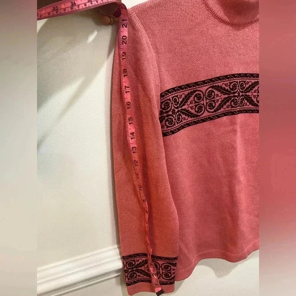 St. John Collection Marie Gray Salmon Mock Neck Sweater Black Scroll Small - Picture 7 of 10